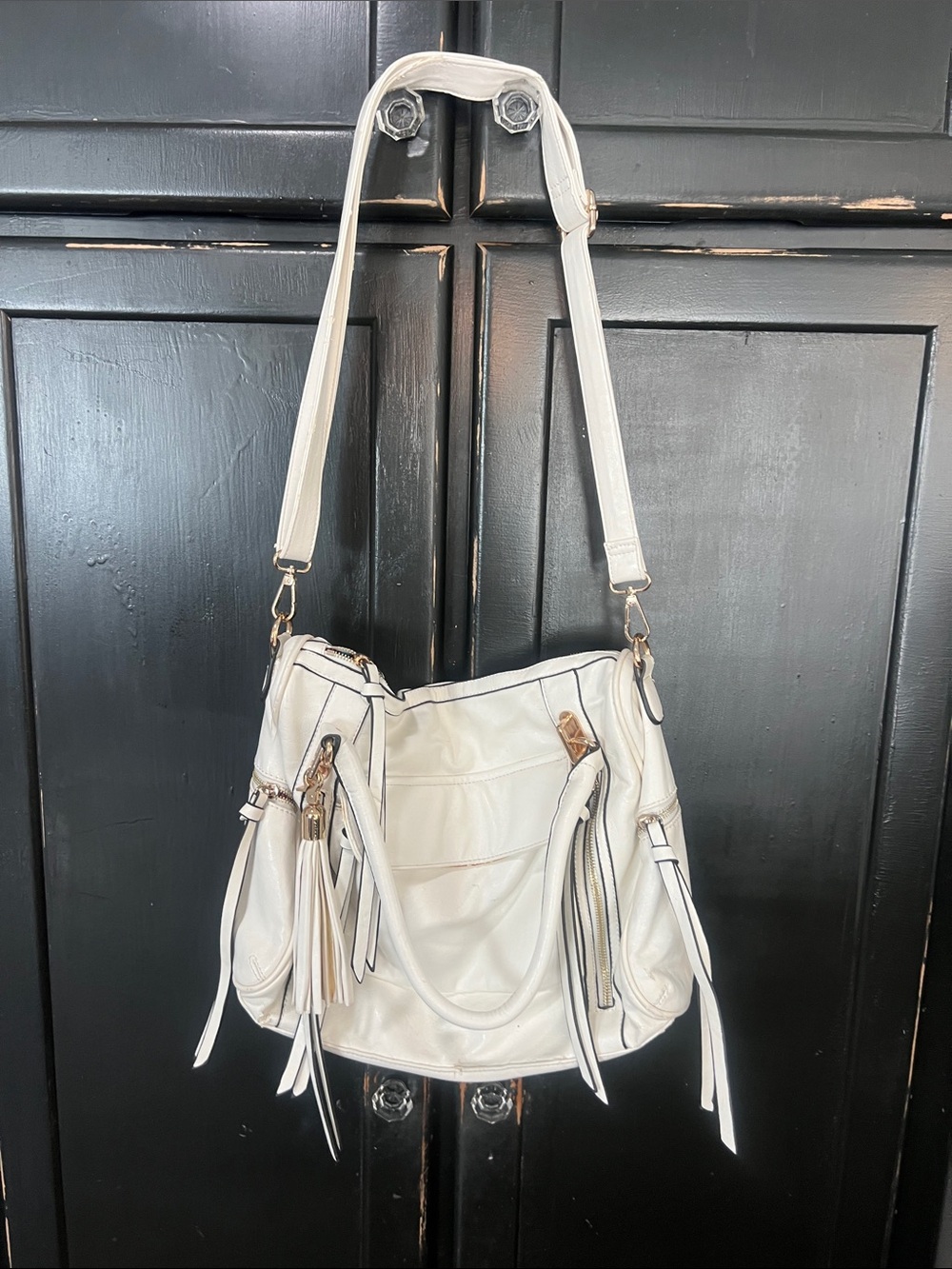 Urban Expressions White Tassel Shoulder Bag